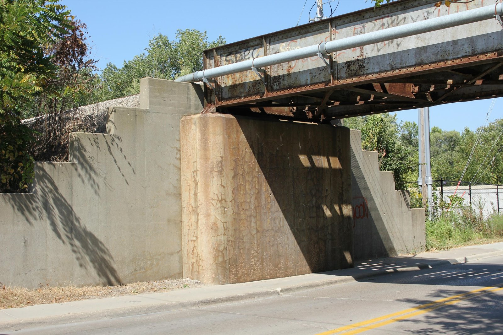 North abutment